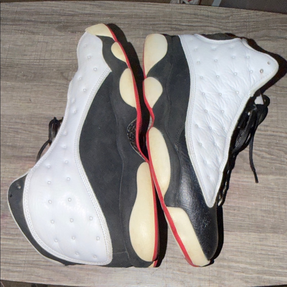 Jordan Black and White Sneakers with Red Accents - Picture 4 of 7